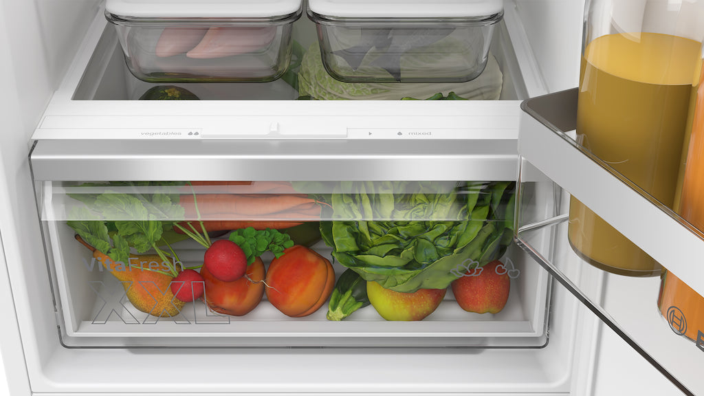 KIV87VSE0G, Built-in fridge-freezer with freezer at bottom
