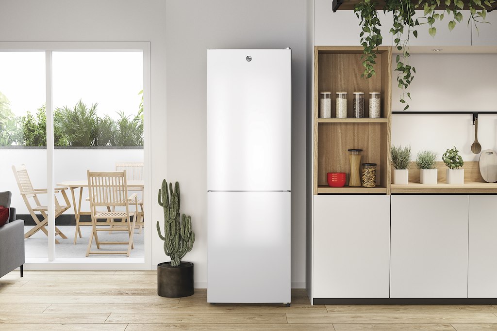 Hoover HOCE4T618EWK Freestanding Fridge Freezer