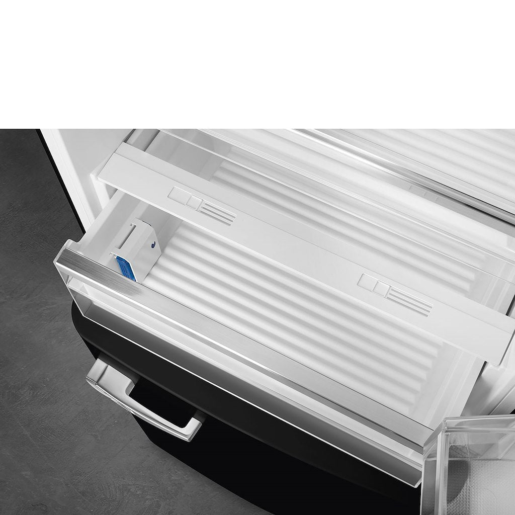 Bottom Mount 70cm No Frost, Black, 50's Retro Style, right