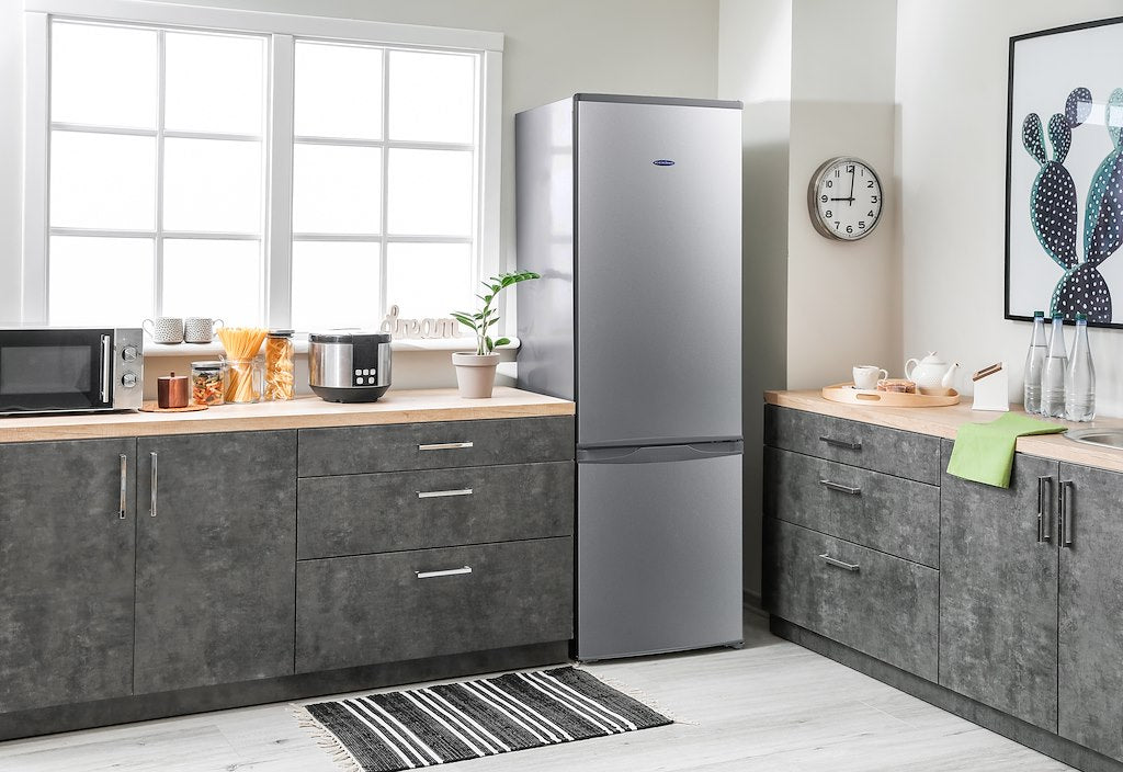 IK20569S.E TALL FRIDGE FREEZER IN SILVER