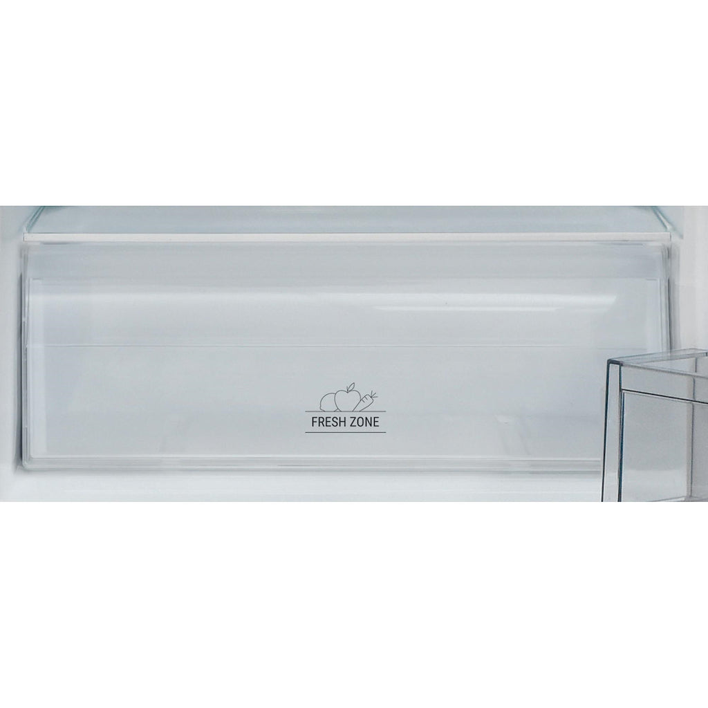 Hotpoint freestanding fridge freezer: frost free