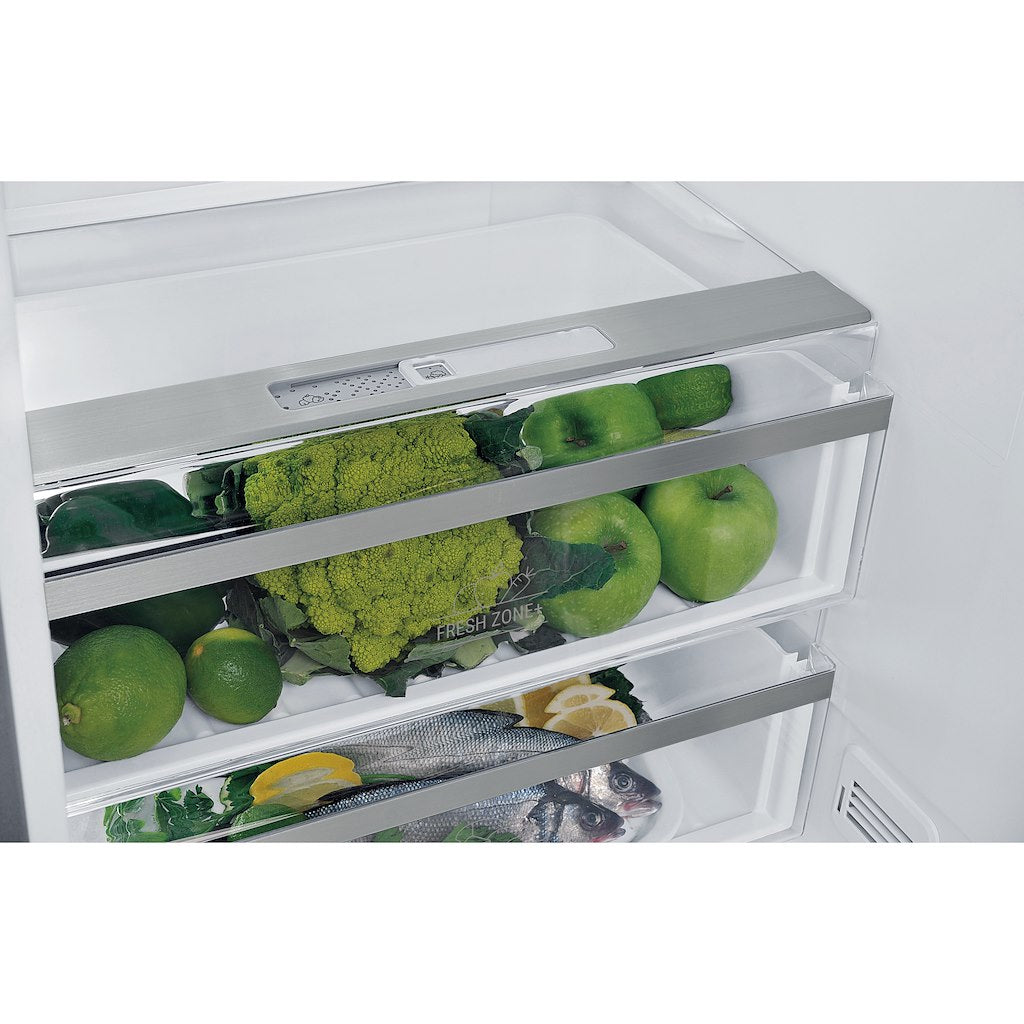 Hotpoint freestanding fridge freezer: frost free