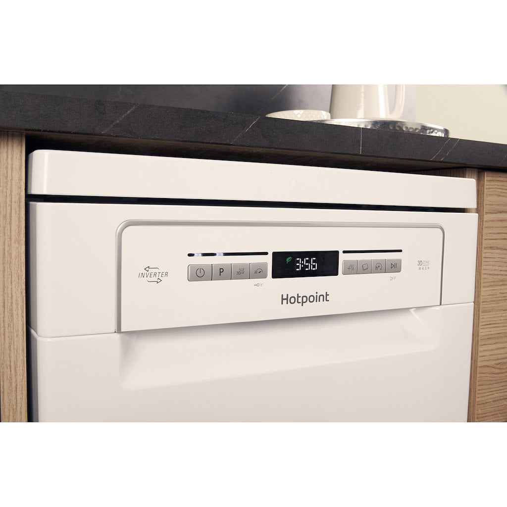 Hotpoint dishwasher: slim, white