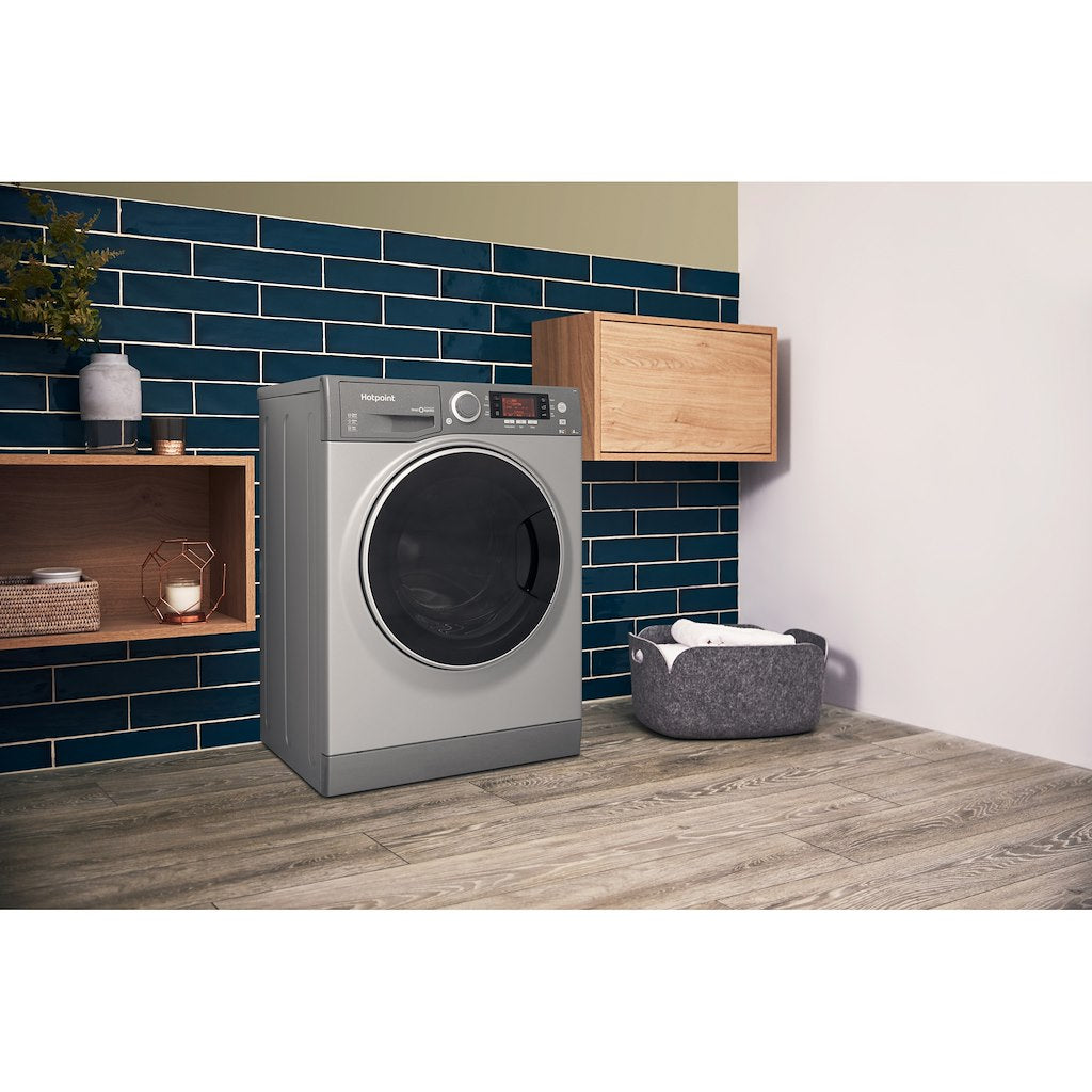 Hotpoint freestanding washer dryer: 9kg
