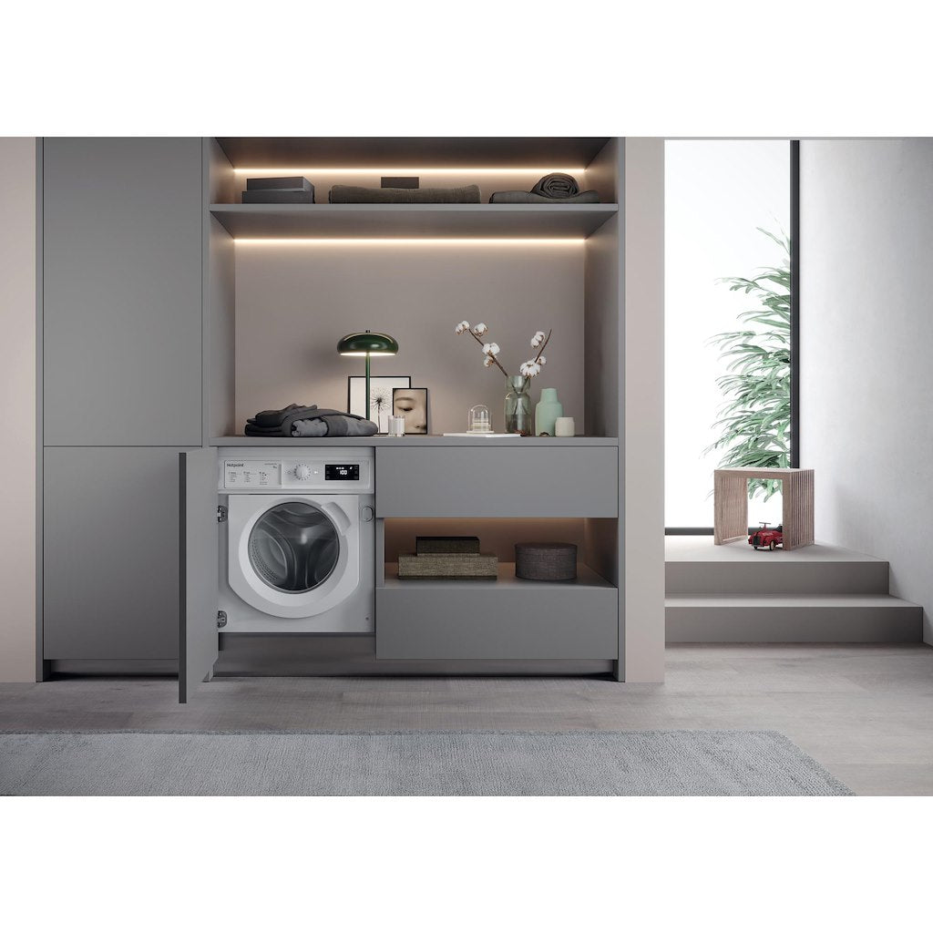 Hotpoint BI WMHG 91484 UK Integrated Washing Machine