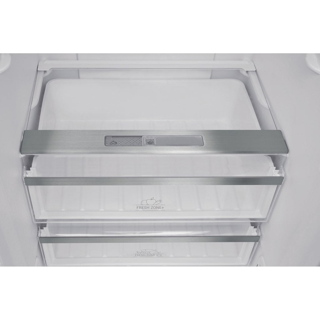 Hotpoint freestanding fridge freezer: frost free