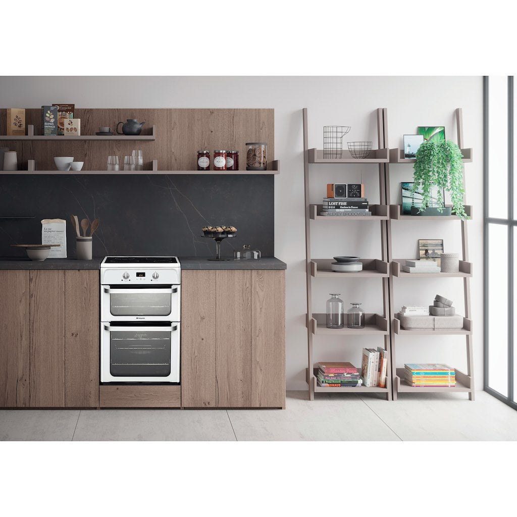 Hotpoint electric freestanding double cooker: 60cm