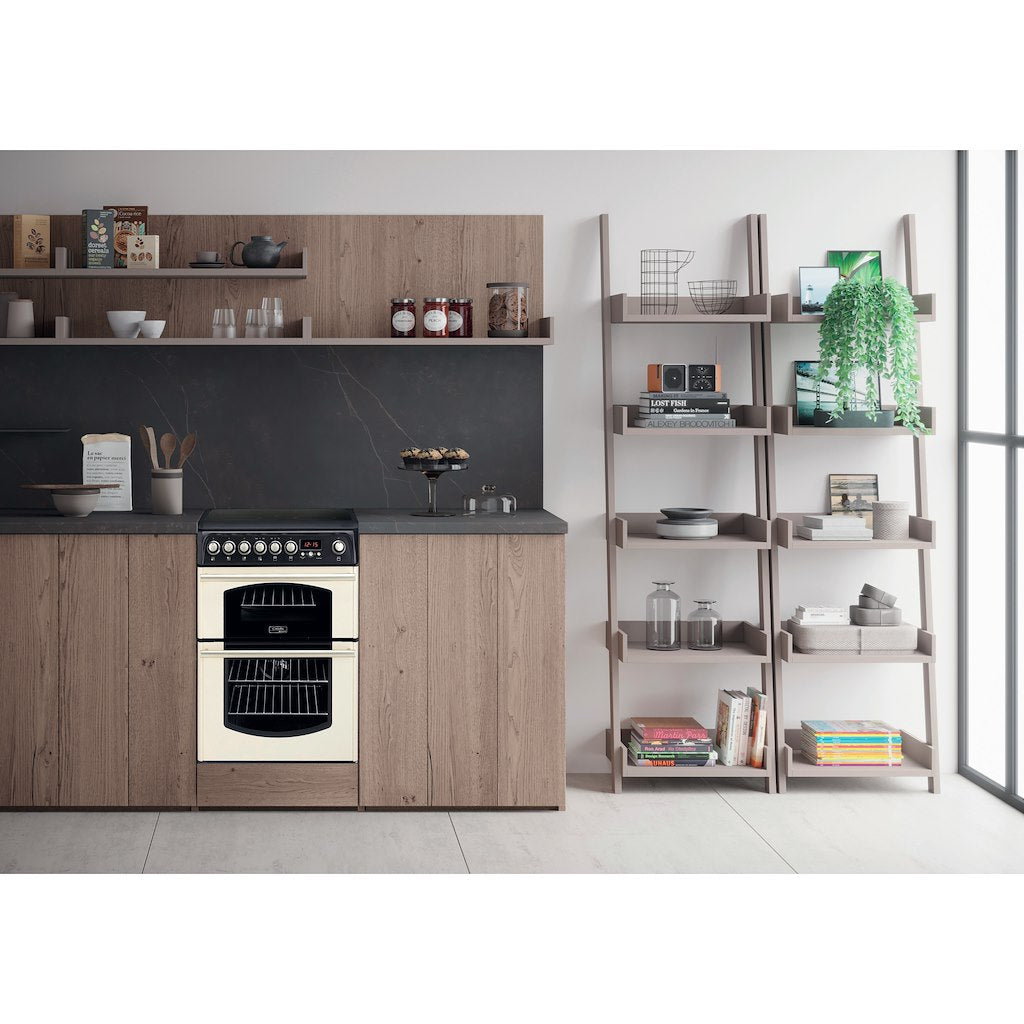 Hotpoint electric freestanding double cooker: 60cm