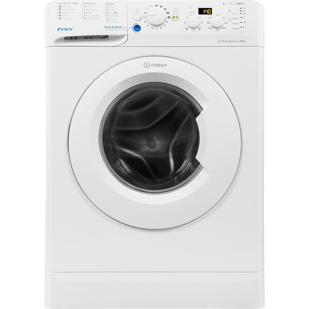 Freestanding front loading washing machine: 7kg