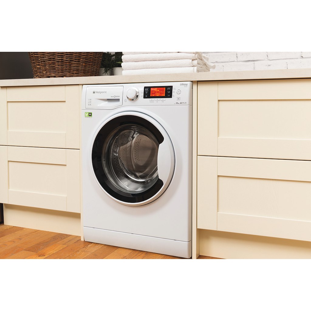 Hotpoint freestanding front loading washing machine: 9kg