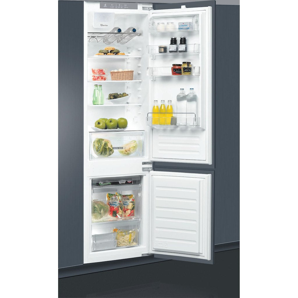 Whirlpool built in fridge freezer - ART 228/80 A+/SF
