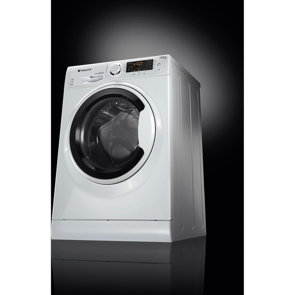 Hotpoint freestanding front loading washing machine: 9kg