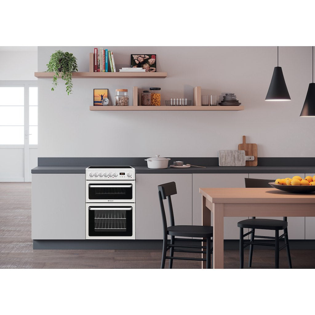 Hotpoint electric freestanding double cooker: 60cm