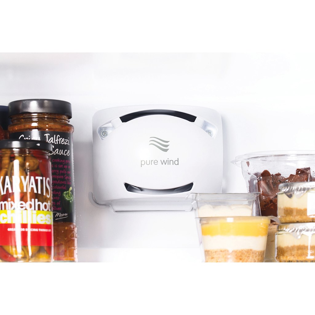 Hotpoint integrated fridge: white