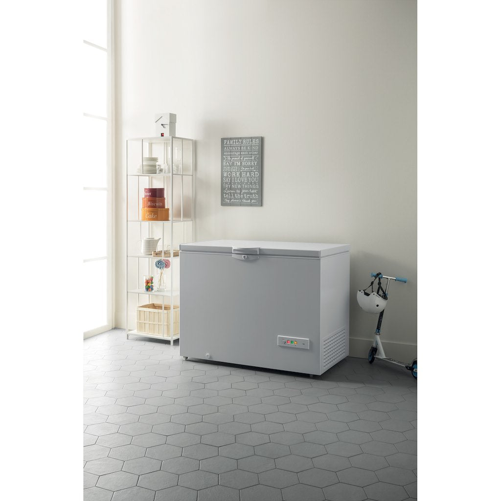 Freestanding chest freezer: white colour - OS 1A 250 H2 1