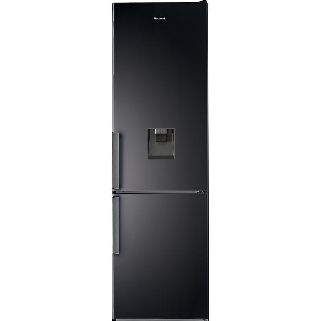 Hotpoint freestanding fridge freezer: frost free