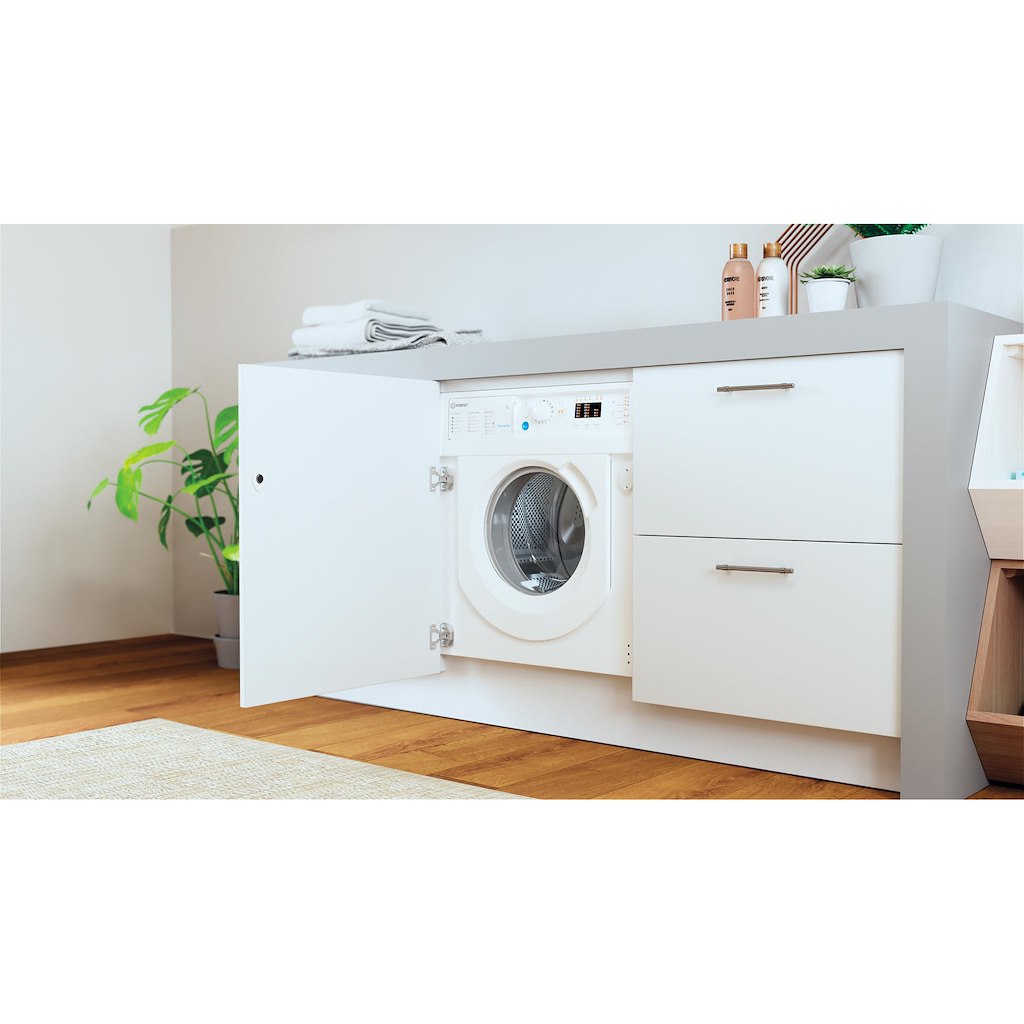 Indesit Built in front loading washing machine: 7,0kg - BI WMIL 71252 UK N