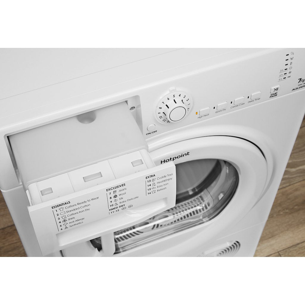 Hotpoint condenser tumble dryer: freestanding, 7kg
