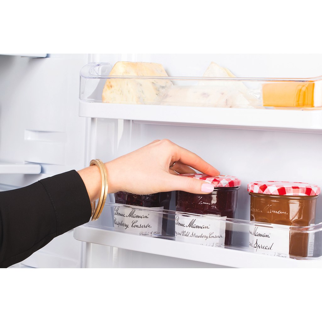 Hotpoint integrated fridge: white