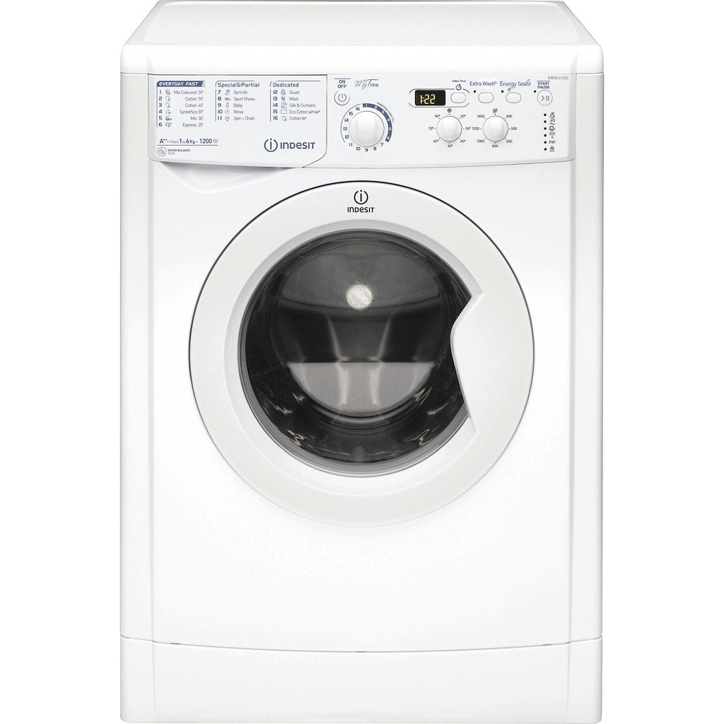 Freestanding front loading washing machine: 6kg