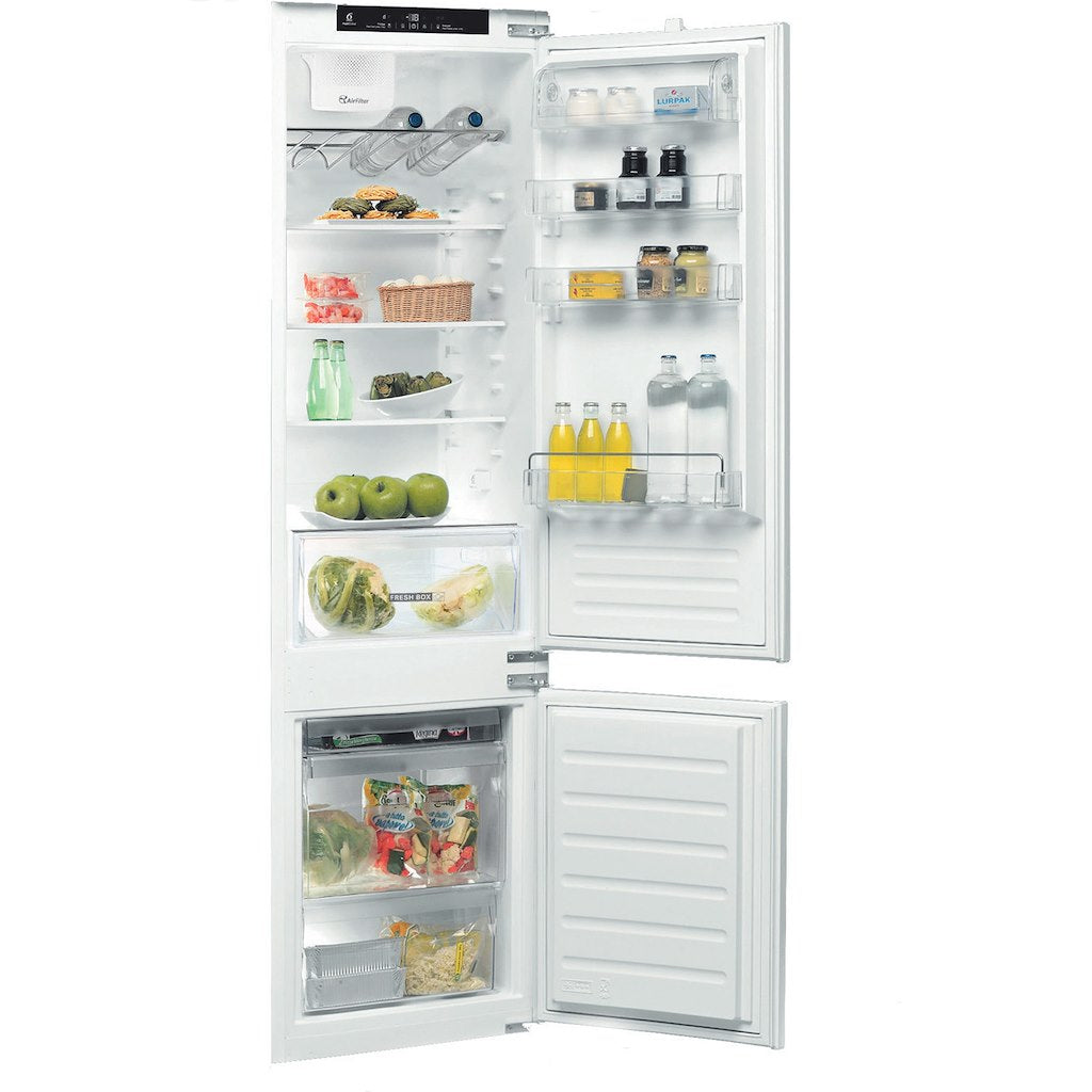 Whirlpool built in fridge freezer - ART 228/80 A+/SF