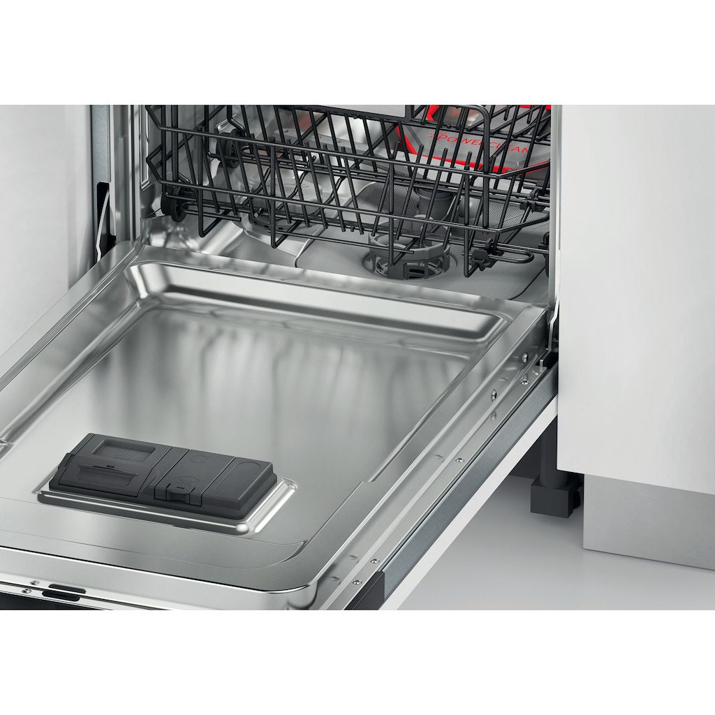 Whirlpool Integrated Dishwasher: in Black, Slimline - WSIE 2B19 UK