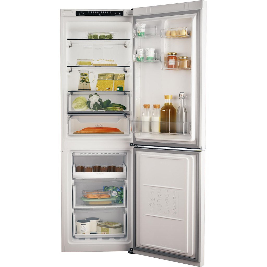 Hotpoint freestanding fridge freezer: frost free