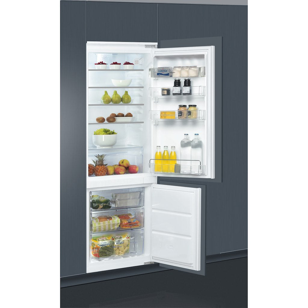Whirlpool built in fridge freezer: frost free - ART 20163 NF 0