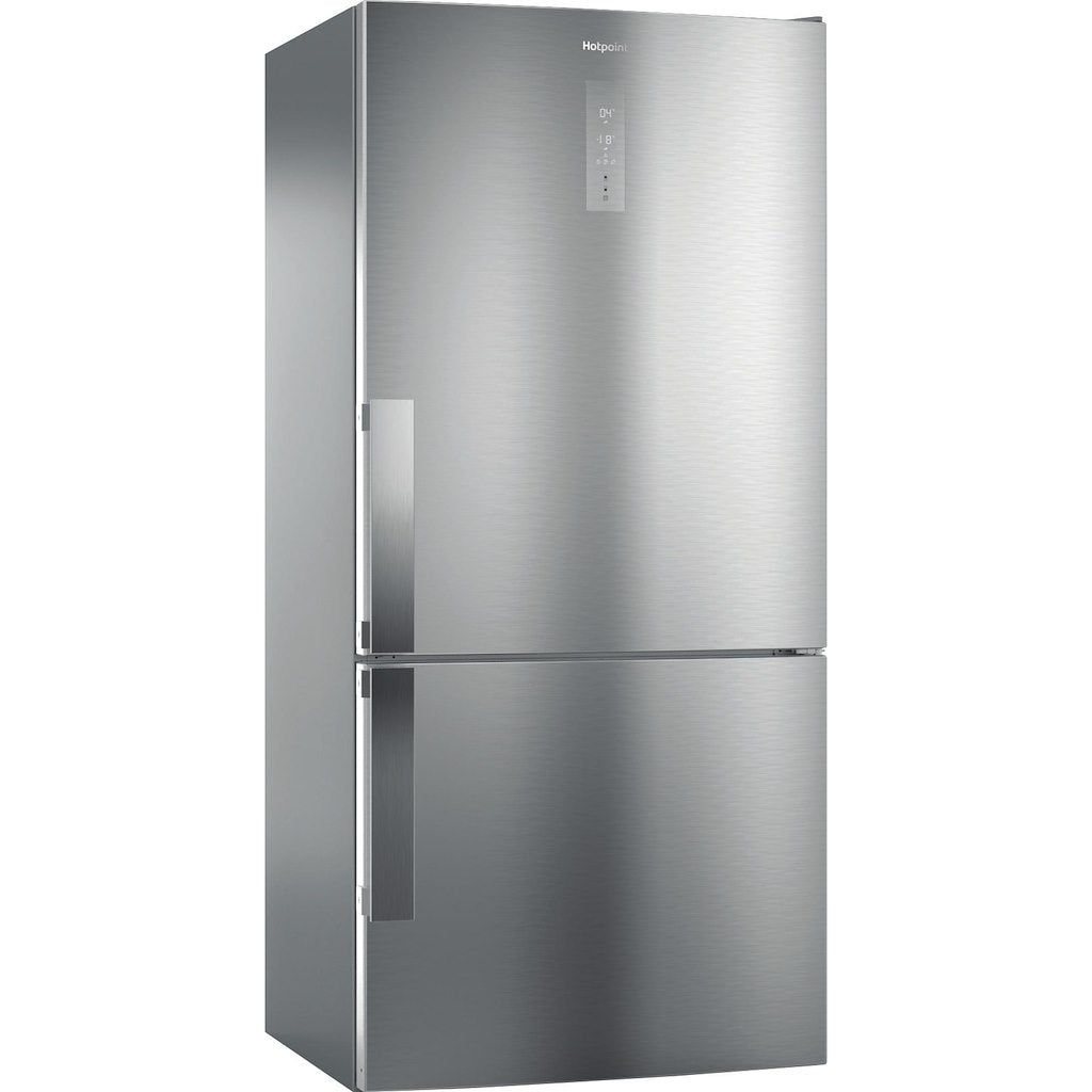 Hotpoint freestanding fridge freezer: frost free
