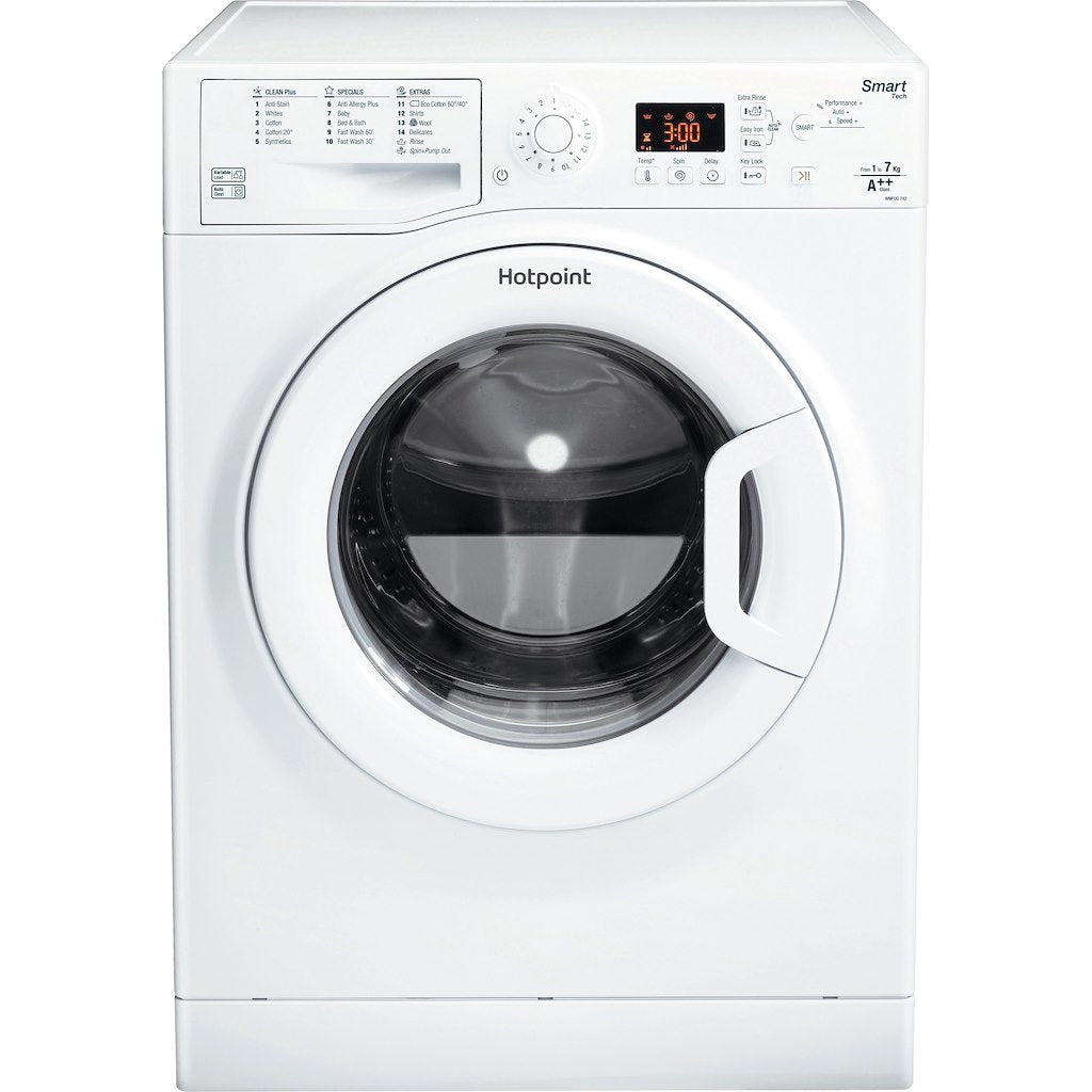 Hotpoint freestanding front loading washing machine: 7kg