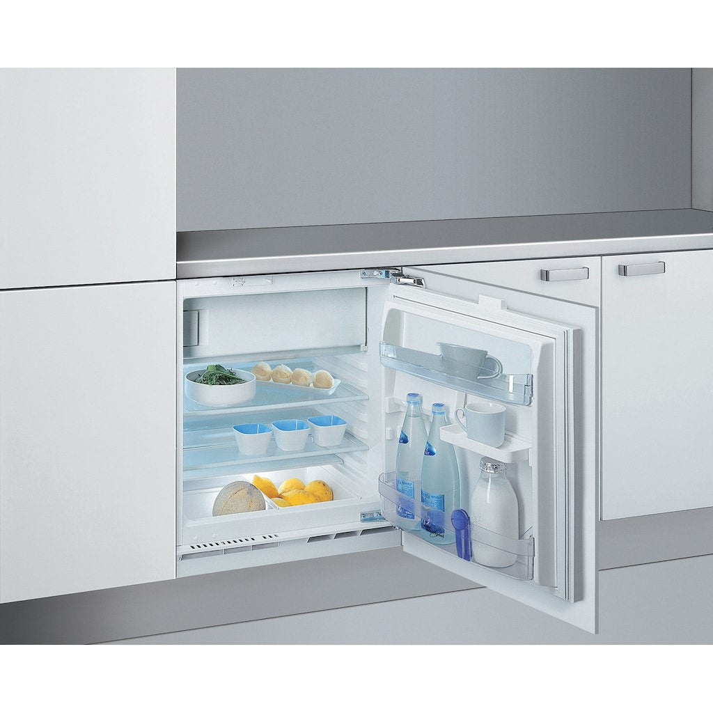 Whirlpool integrated fridge: in White - ARG 108/18 A+/RE.1