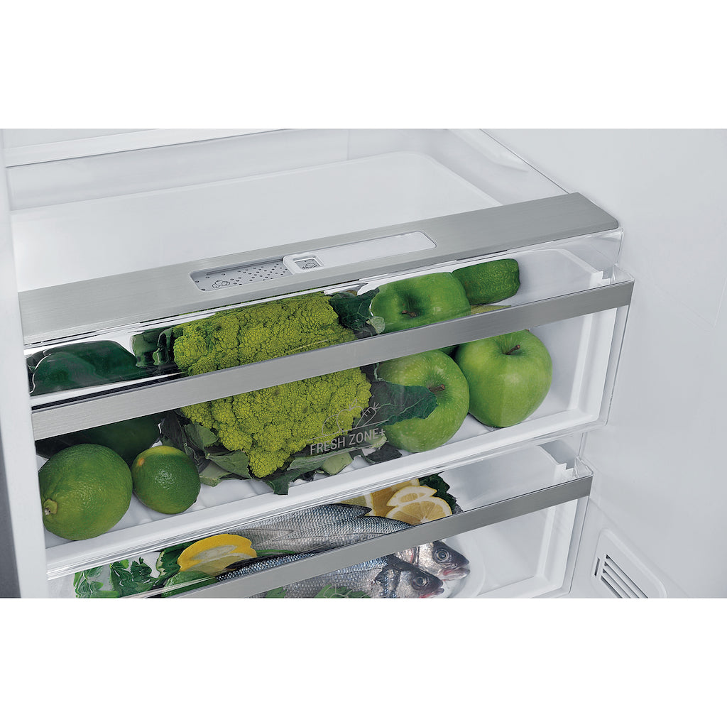 Hotpoint freestanding fridge freezer: frost free