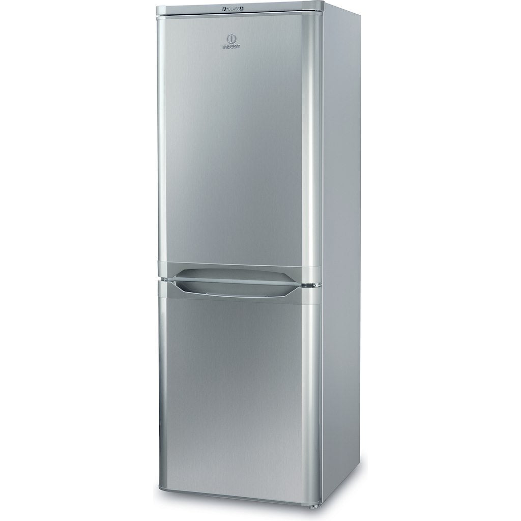 Freestanding fridge freezer