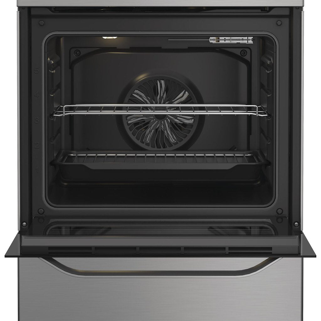 Hotpoint electric freestanding cooker: 60cm