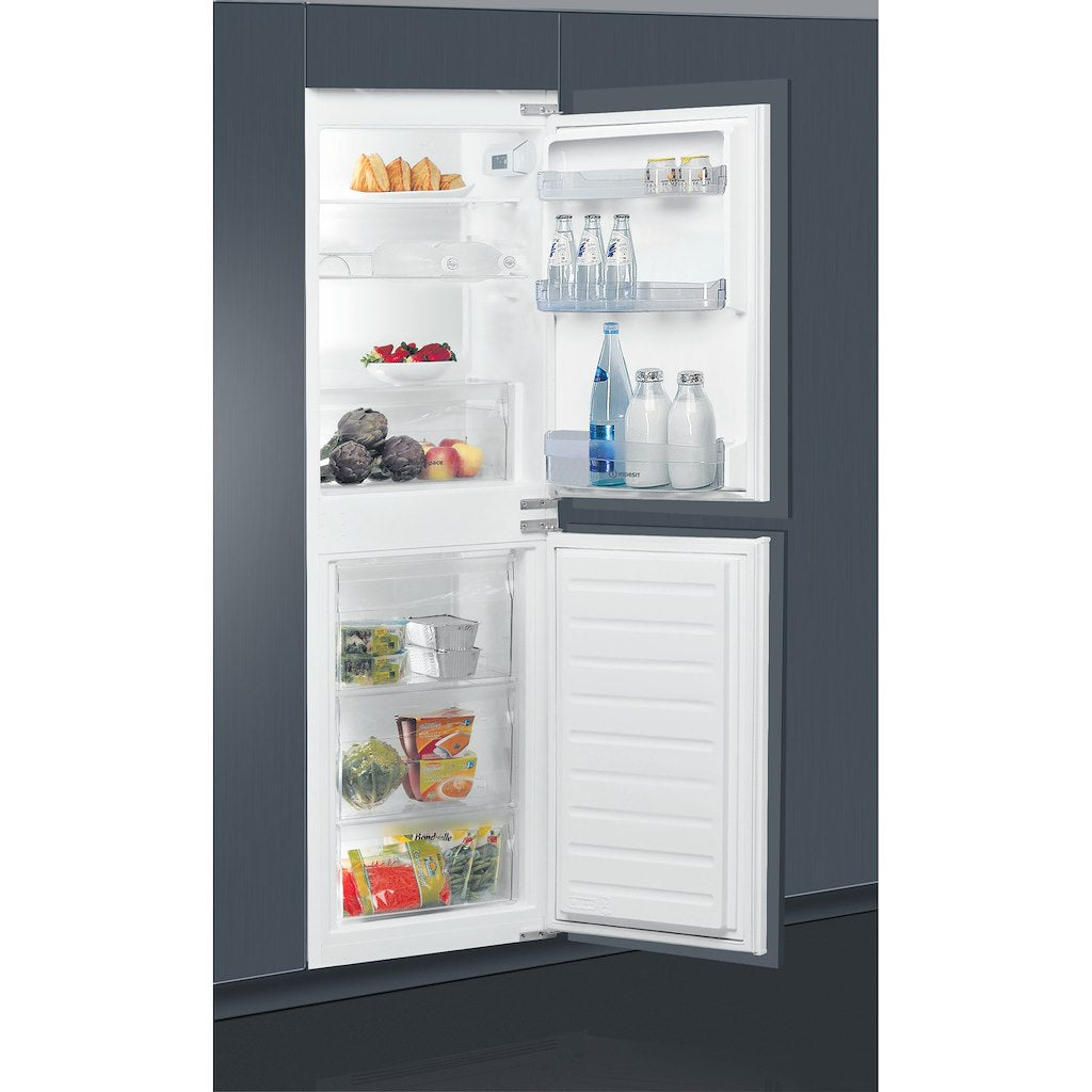Built in fridge freezer