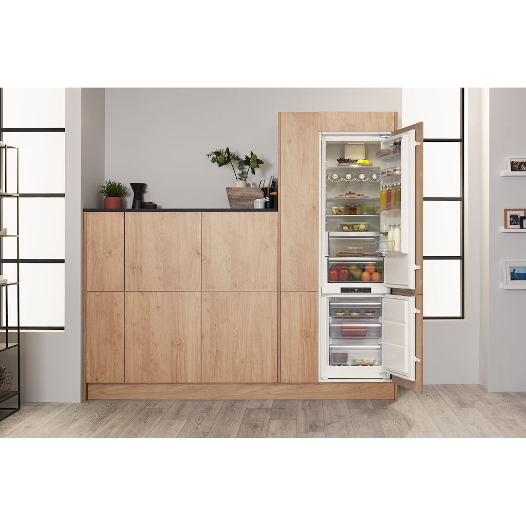 Hotpoint built in fridge freezer: frost free