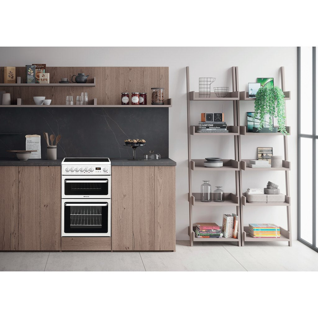 Hotpoint electric freestanding double cooker: 60cm