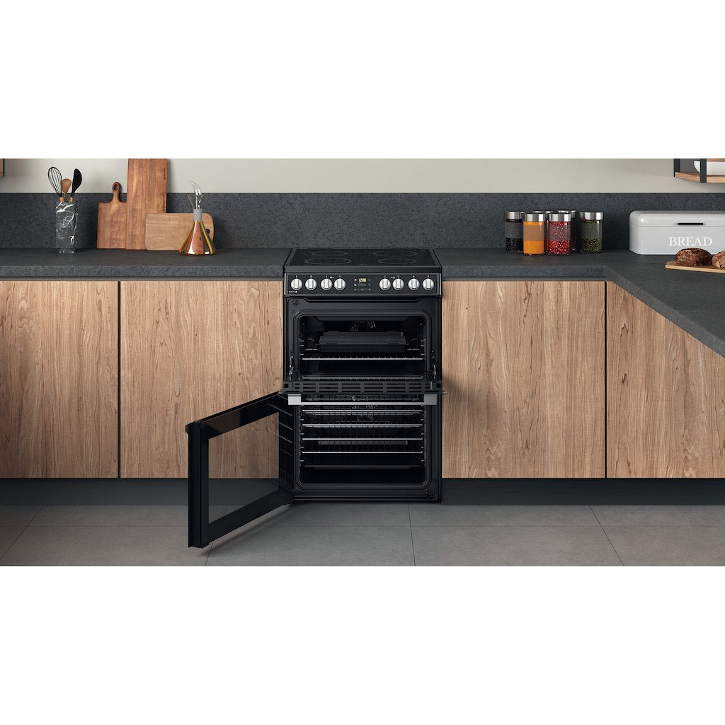Hotpoint electric freestanding double cooker: 60cm