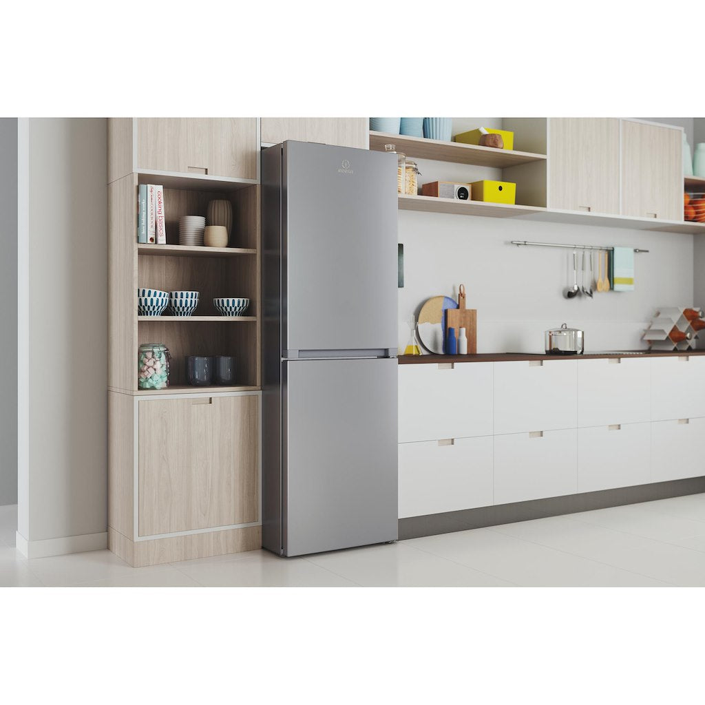 Freestanding fridge freezer: frost free - INFC8 50TI1 S 1
