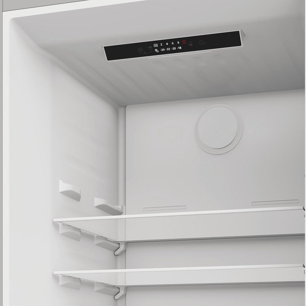 Freestanding fridge freezer: frost free - INK 25361 S4UK