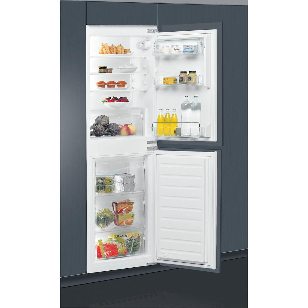Whirlpool built in fridge freezer - ART 4550 SF1