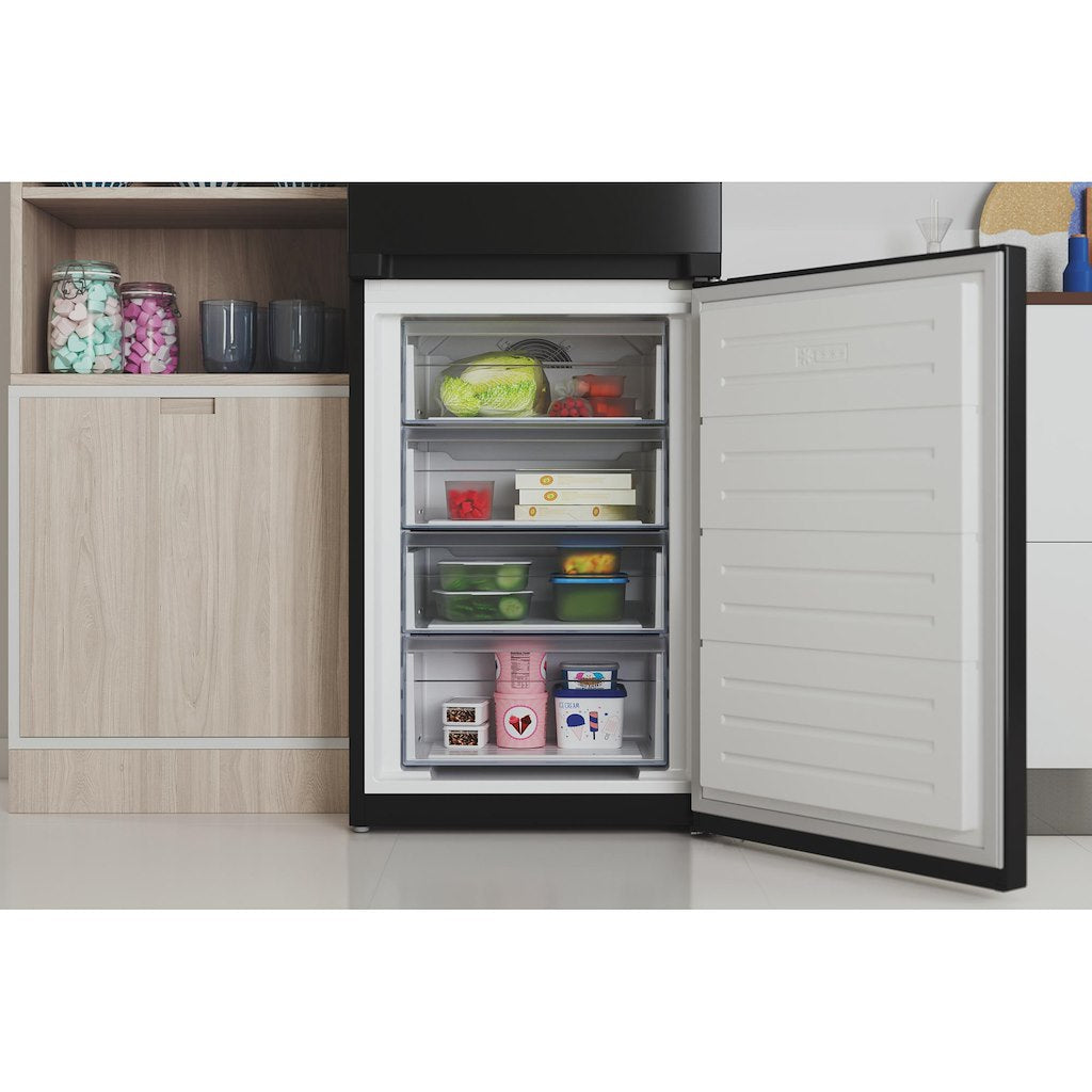 Freestanding fridge freezer: frost free - INFC8 50TI1 K AQUA 1