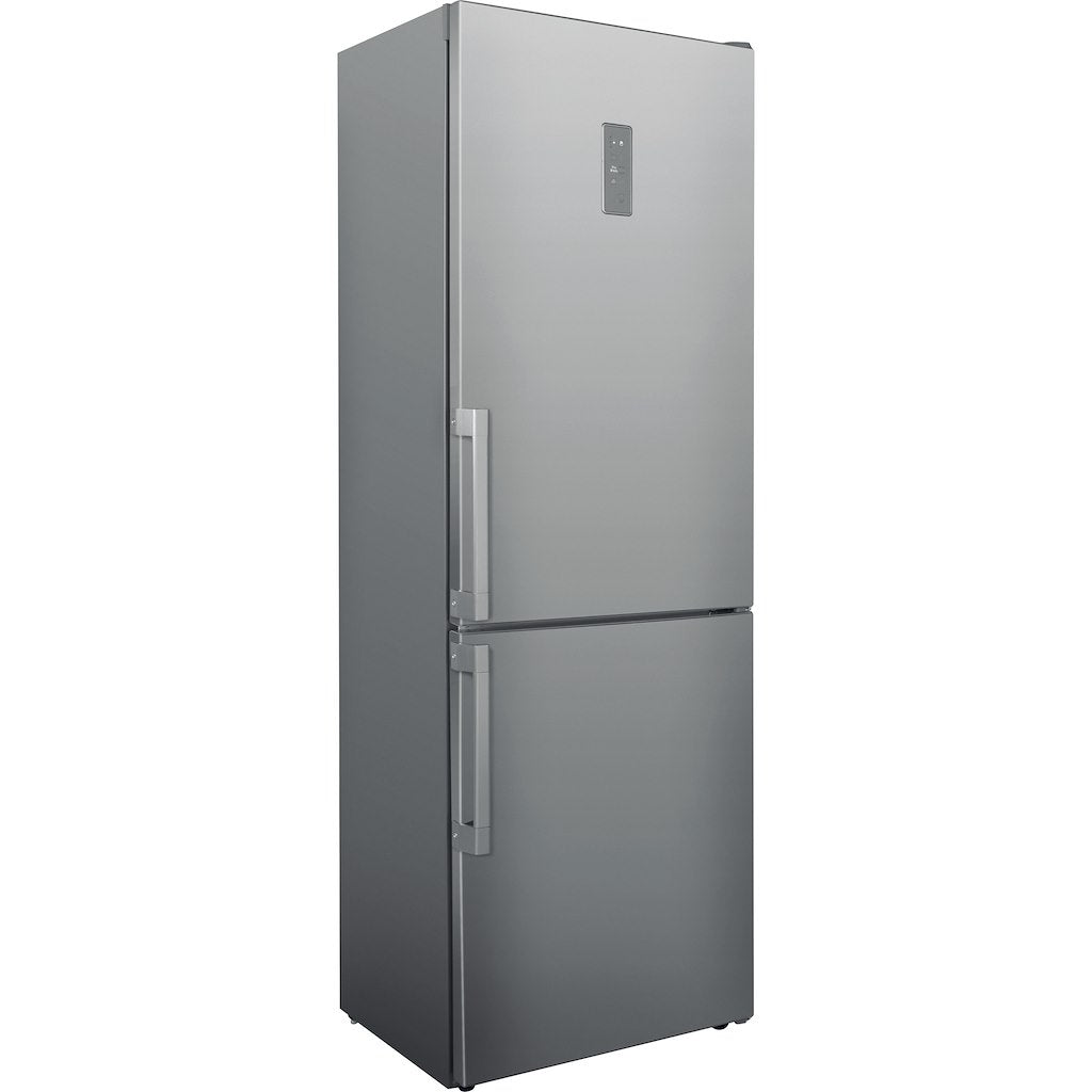 Hotpoint freestanding fridge freezer: frost free