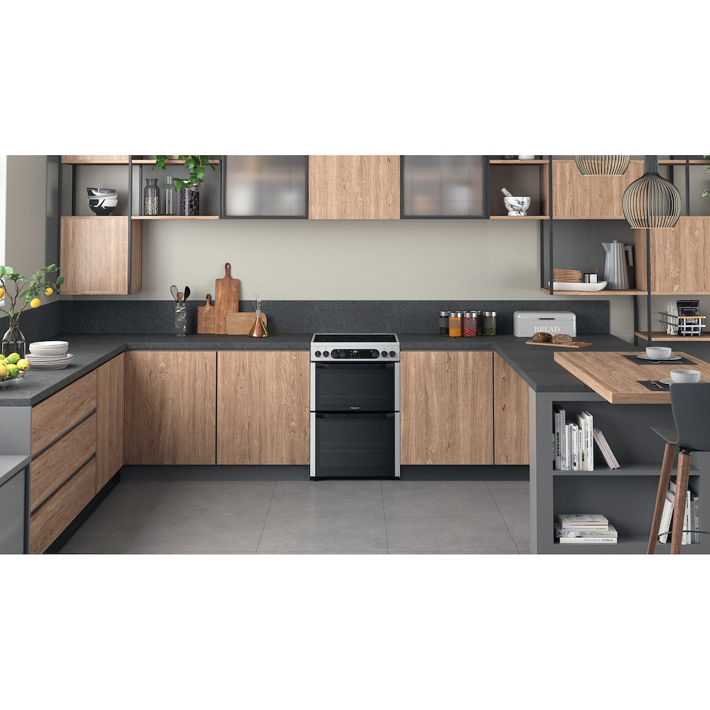 Hotpoint electric freestanding double cooker: 60cm