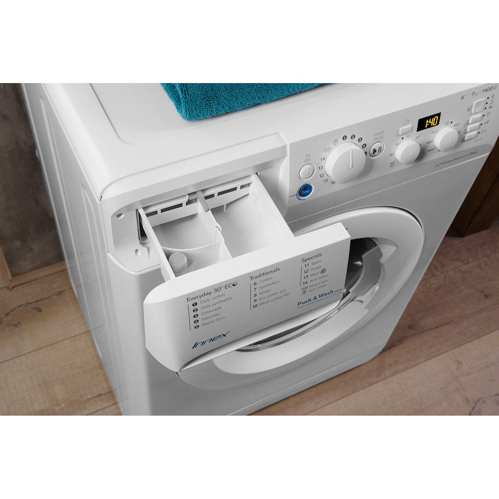 Freestanding front loading washing machine: 7kg
