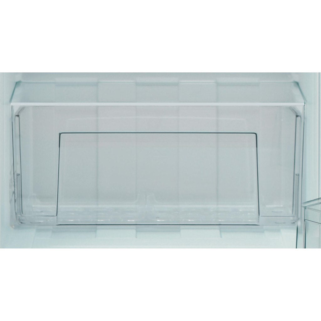 Hotpoint freestanding fridge: black