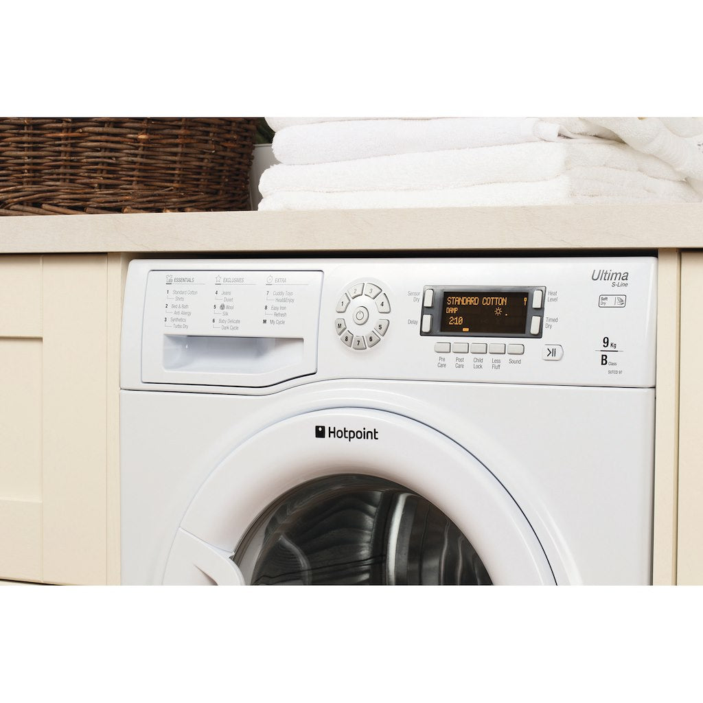 Hotpoint condenser tumble dryer: freestanding, 9,0kg