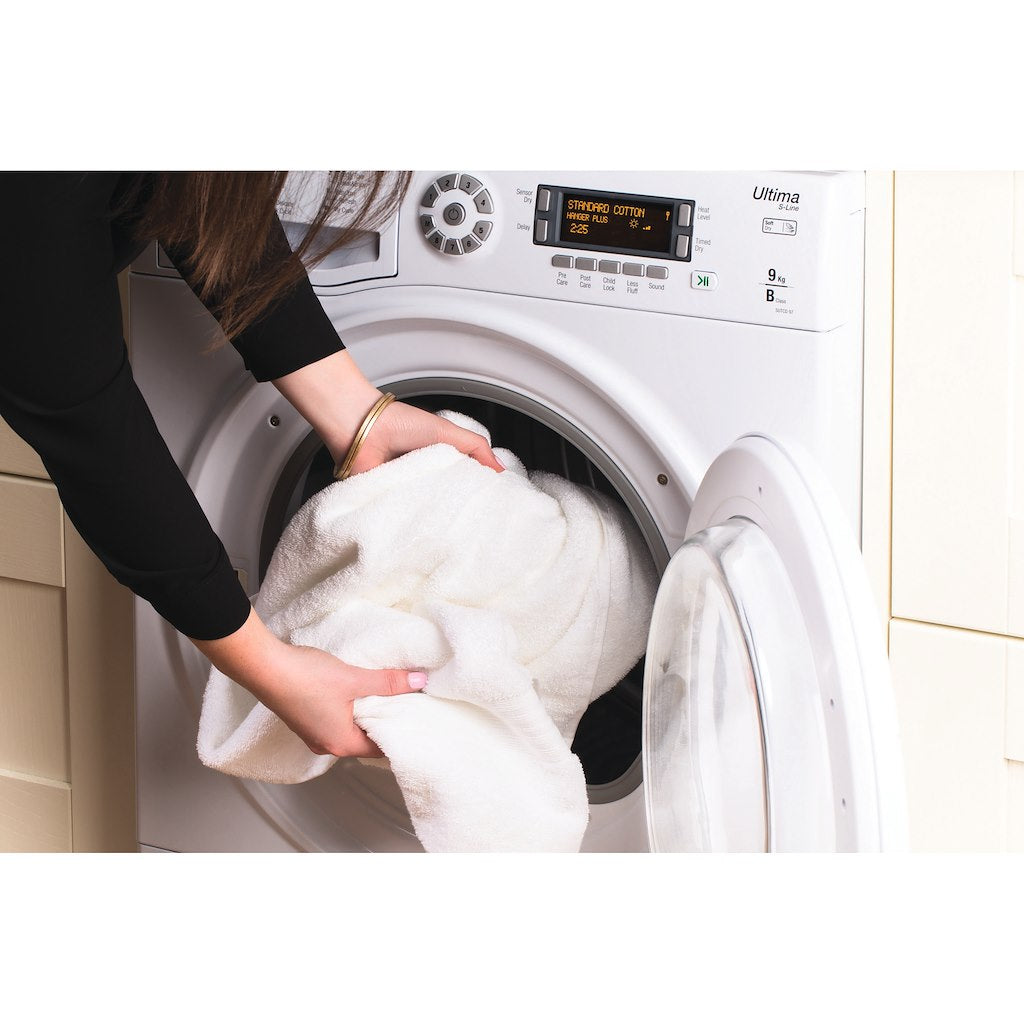 Hotpoint condenser tumble dryer: freestanding, 9,0kg