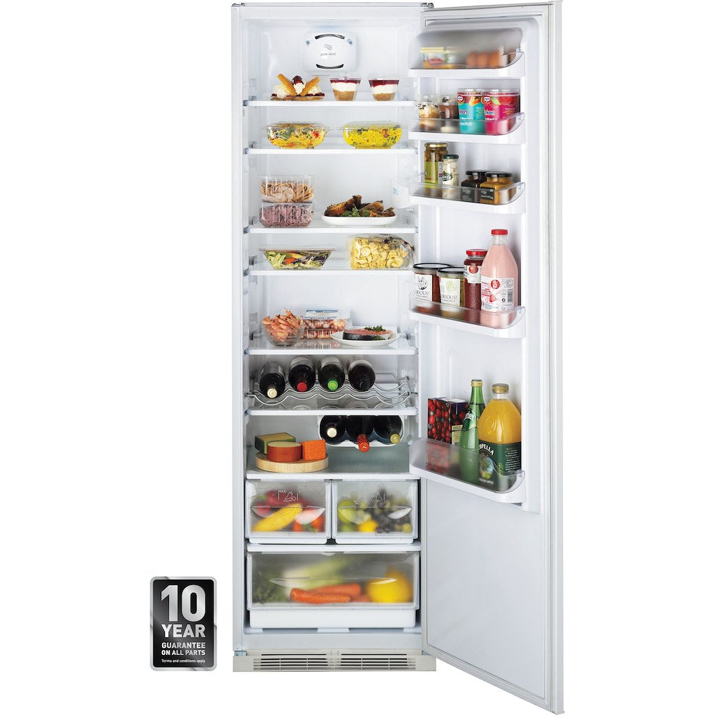 Hotpoint integrated fridge: white