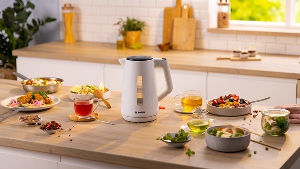 TWK1M121GB, Kettle